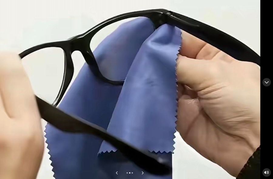 Klickt man auf dem Tiktok-Post der Zürcher Kantonsrätin weiter, erscheint ein Foto von einer Brille, die geputzt wird.