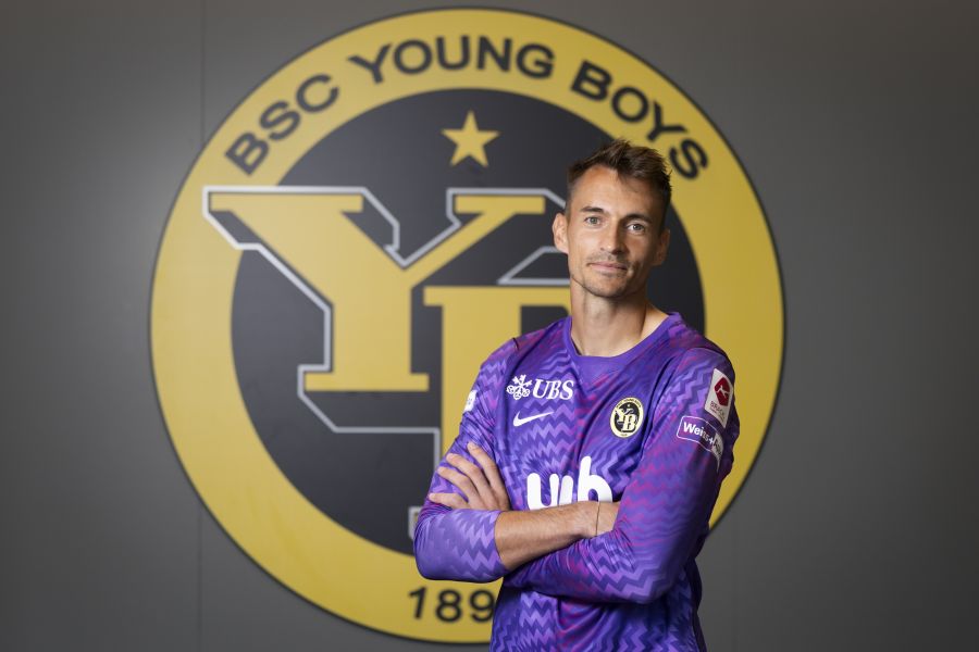YB