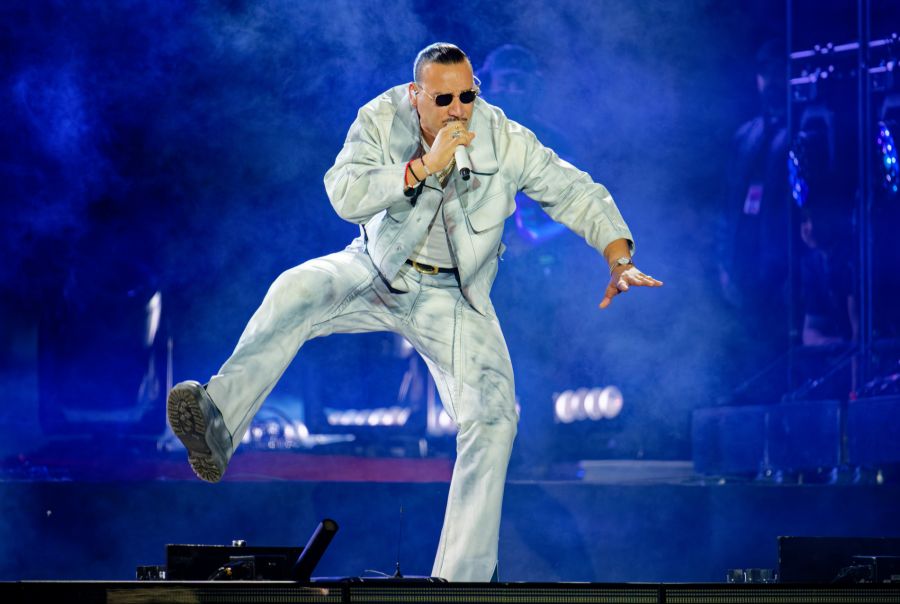 Der Musiker heisst bürgerlich Volkan Yaman und wurde mit dem Hit «Roller» einem grossen Publikum bekannt.