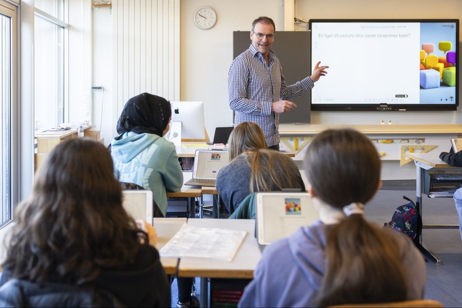 Kantonale Richtlinien setzen den Schulen bezüglich Noten kaum Leitplanken.