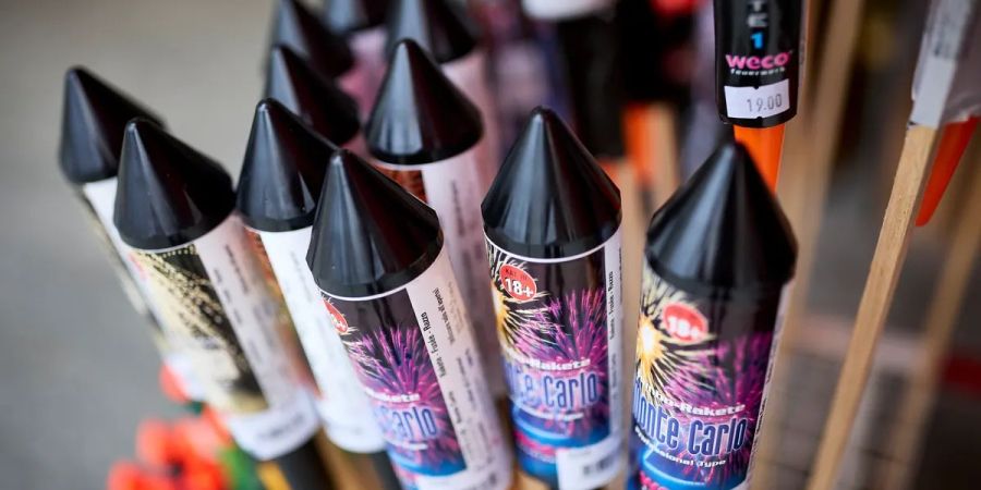 Solche Raketen werden, wenn der Gemeinderat der Teilrevision des Reglements zustimmt, künftig auf dem Kreuzlinger Stadtgebiet verboten. ⋌zVg