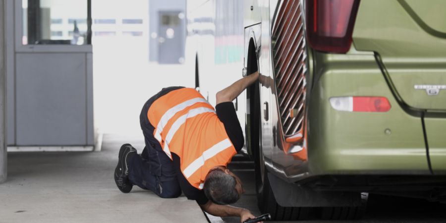Die Luzerner Polizei hat schwerpunktmässig Reisecars kontrolliert. (Symbolbild)