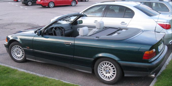 BMW 320i Cabriolet: Das Design begeistert noch heute. BMW 320i Cabriolet