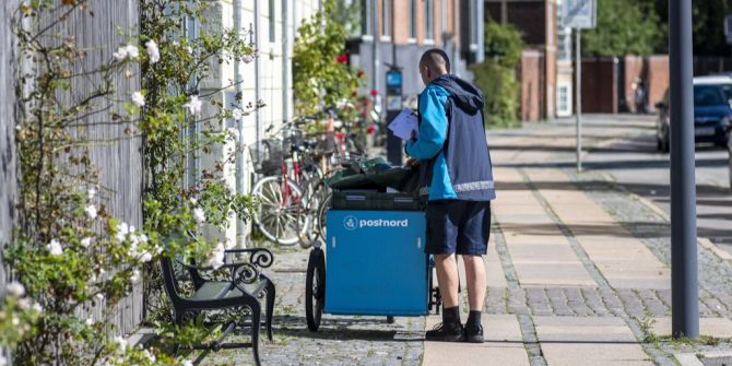 Postnord Dänemark Briefzustellung Briefträger