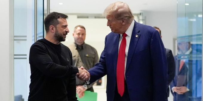 Donald Trump sieht Selenskyj mitverantwortlich für die Eskalation des russischen Angriffskrieges. (Symbolbild) Wolodymyr Selenskyj Donald Trump