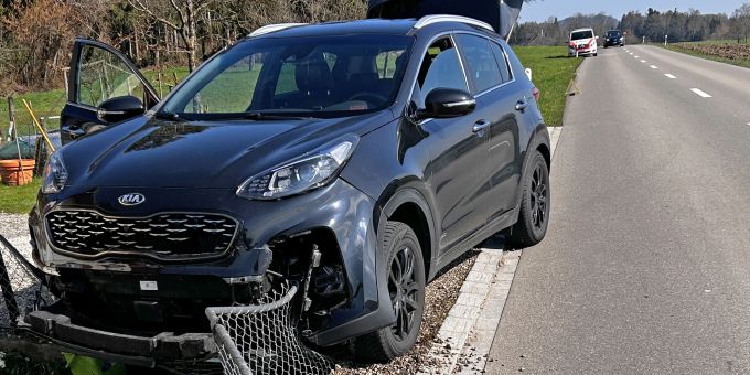 Der Autofahrer blieb beim Unfall unverletzt. Unfall