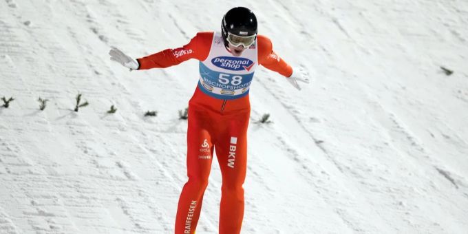 Gregor Deschwanden springt auch in der Bischofshofen-Quali stark. Gregor Deschwanden