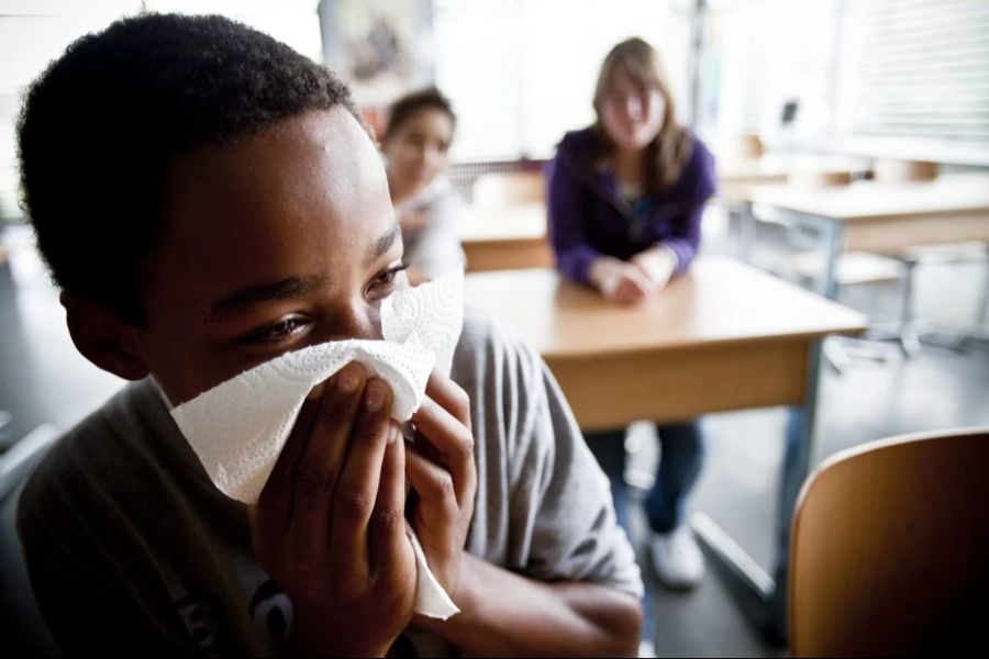 Vor allem Schulen kämpfen mit Ausfällen wegen Grippe-Erkrankungen. (Symbolbild)