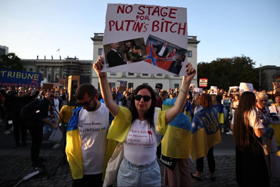 Bei einem Netrebko-Auftritt wären Störmanöver, Demonstrationen, Kundgebungen und Proteste zu erwarten gewesen – wie zuvor in anderen europäischen Städten.