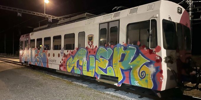 Freiburg: Täter von Tags und Graffitis an Zügen identifiziert. Freiburg