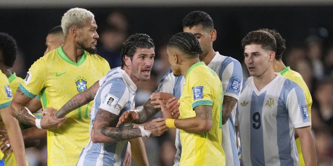 Argentinien bezwingt Brasilien auch ohne Lionel Messi deutlich. Argentinien Lionel Messi