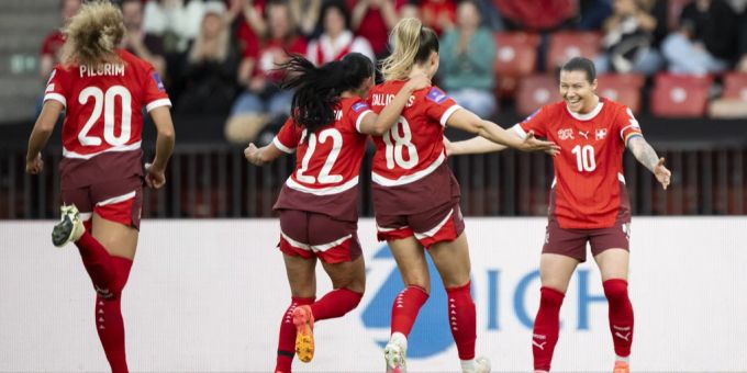 2025 findet die Frauenfussball-EM in der Schweiz statt. Em 2025