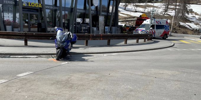 St. Moritz: Sturz im Kreisel. Sturz im Kreisel.