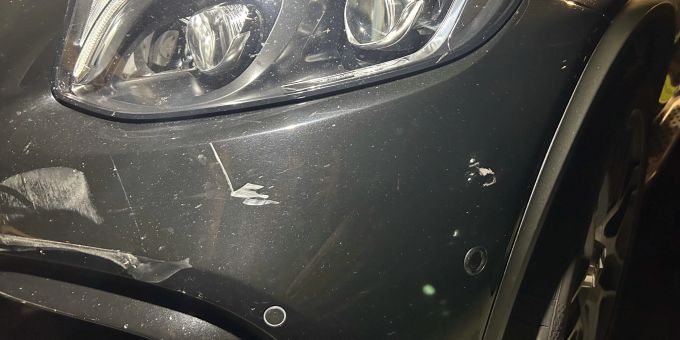 Villmergen: E-Scooter prallt in geparkte Autos. Unfall in Villmergen