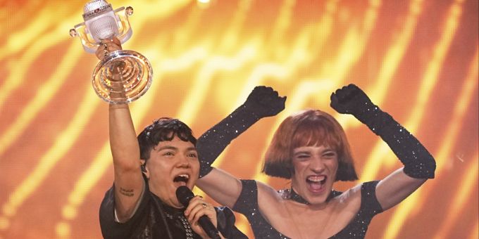 Schweiz auf Platz 10 - Österreich gewinnt den Eurovision Song Contest!