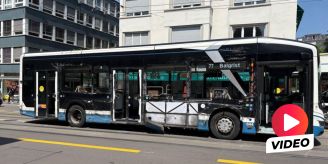 Keine Verletzten - Lastwagen und Linienbus kollidieren in Zürich heftig