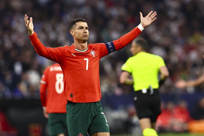 Cristiano Ronaldo im Trikot der portugiesischen Nationalmannschaft. Cristiano Ronaldo