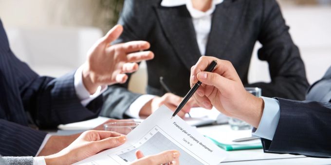 Sie planen ein neues Projekt und benötigen eine Finanzierung? Informieren Sie sich hier über die verschiedenen Finanzierungsangebote der Banken. Kredite