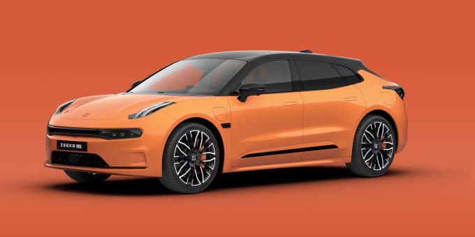 Mit seiner Kombination aus sportlicher Fahrdynamik und hohem Komfort positioniert sich der Zeekr 001 als ernstzunehmender Konkurrent im Premium-EV-Segment. Zeekr 001
