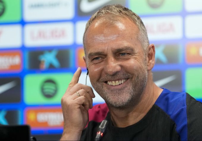 Hansi Flick verlängert in Barcelona bis 2027. Hansi Flick