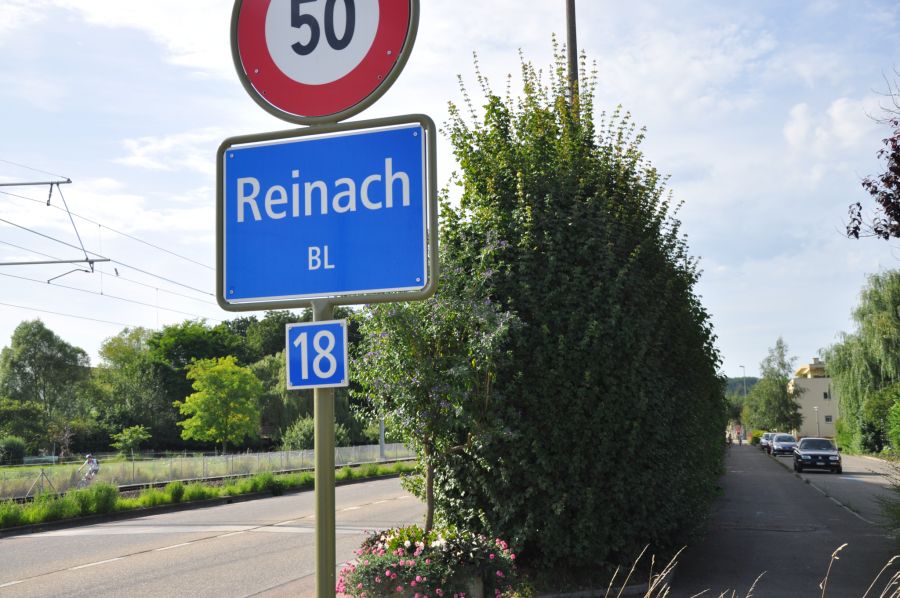 In Reinach BL stören sich einige Anwohner am Lärm, der vom Spielplatz des Schulhauses Surbaum ausgeht.