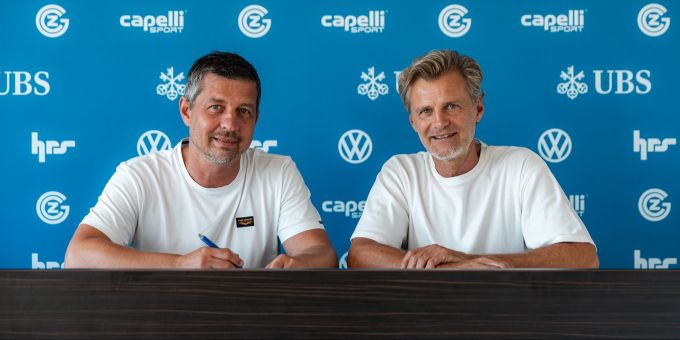 Gerald Scheiblehner (mit Sportchef Alain Sutter) bei der Vertragsunterzeichnung bei GC. GC Gerald Scheiblehner