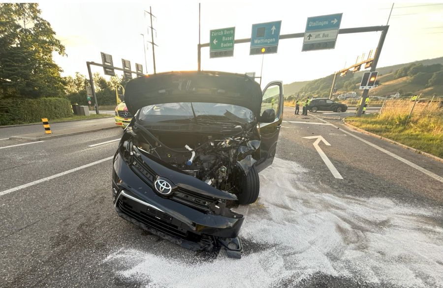 Insgesamt wurden elf Personen beim Unfall verletzt.