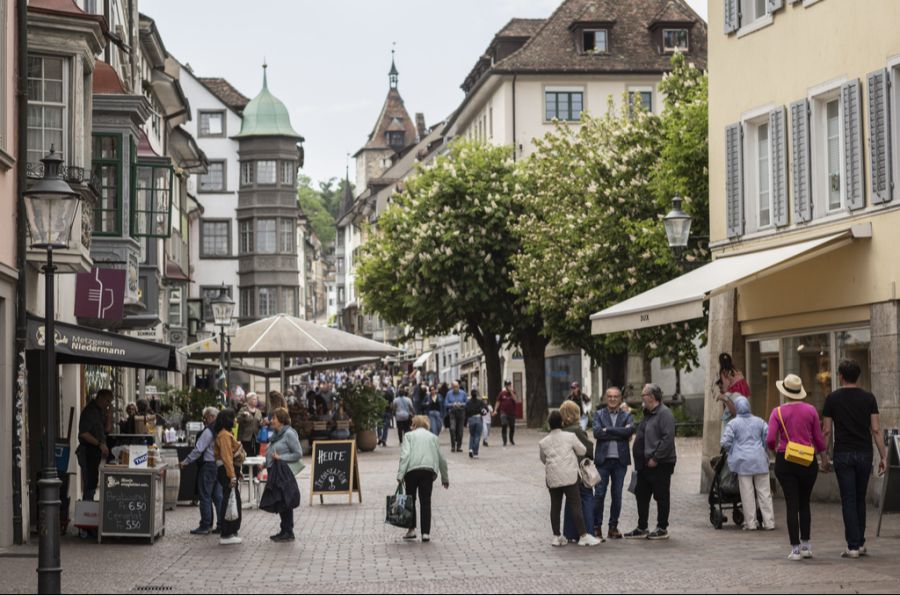 In Schaffhausen wird der Unterricht am Freitagnachmittag daher freiwillig gemacht.