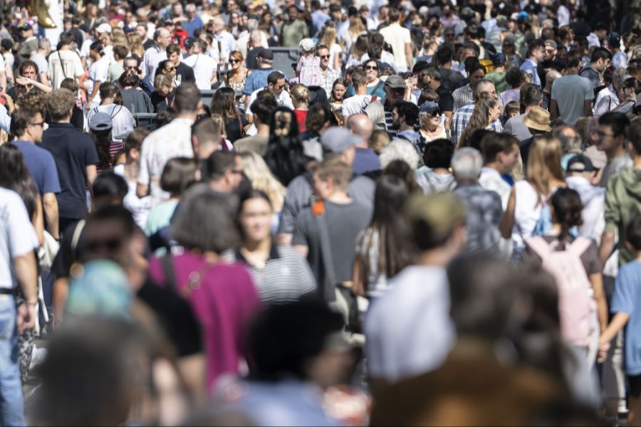 Die Wunschschweiz sollte nicht mehr als 8,3 Millionen Einwohner haben, so die Befragten der Studie. (Symbolbild)