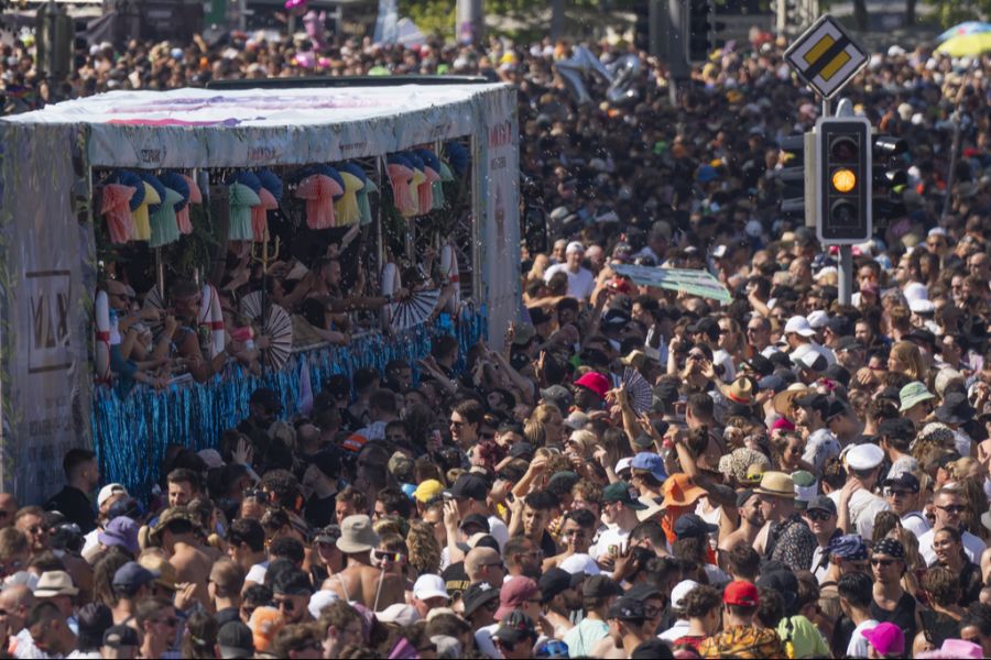 800'000 Menschen feierten bei der Street Parade.