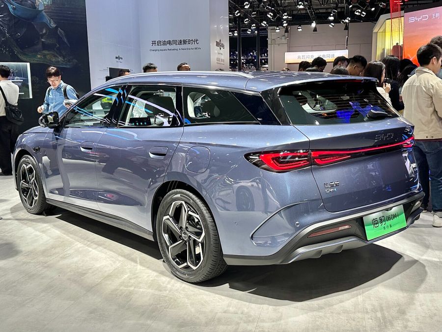 BYD_Seal_06_DM-i_wagon