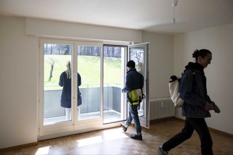 Die Mehrheit der Schweizerinnen und Schweizer stellt ein Wohnungsproblem fest. (Symbolbild)