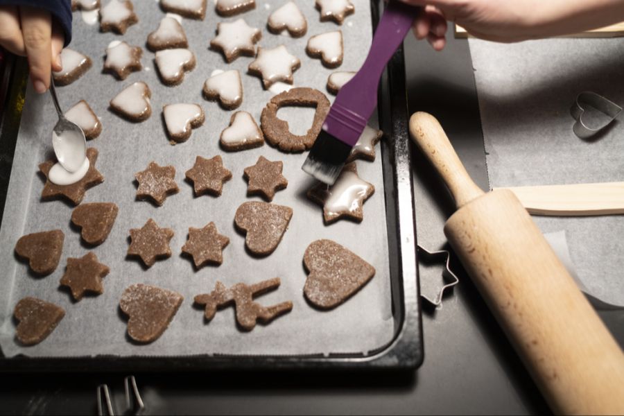 Deshalb gibt es nun einen Online-Schwarzmarkt für Weihnachtsgebäck. (Symbolbild)
