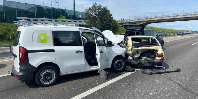 Auffahrkollision auf A1