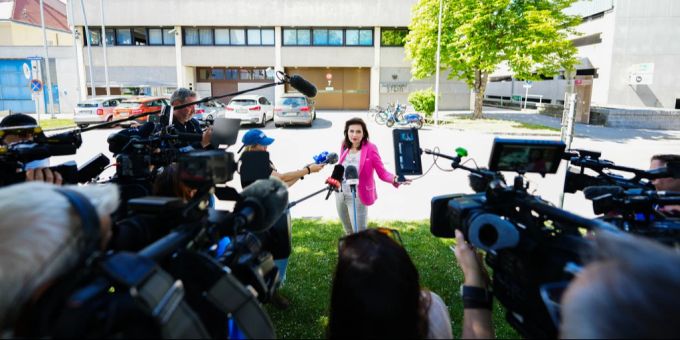 Parlament - Fritzls Anwältin kandidiert mit «Liste Gaza» in Österreich