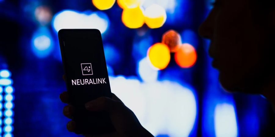 Neonlichter Dunkel Smartphone Logo Neuralink Hand