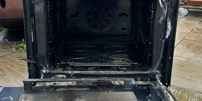 Sirnach TG - Backofen gerät in Brand