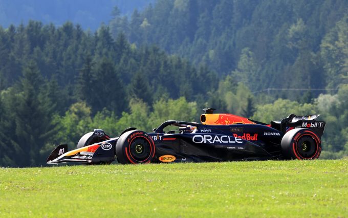 Max Verstappen startet beim Österreich-GP der Formel 1 von der Pole Position. Max Verstappen Formel 1