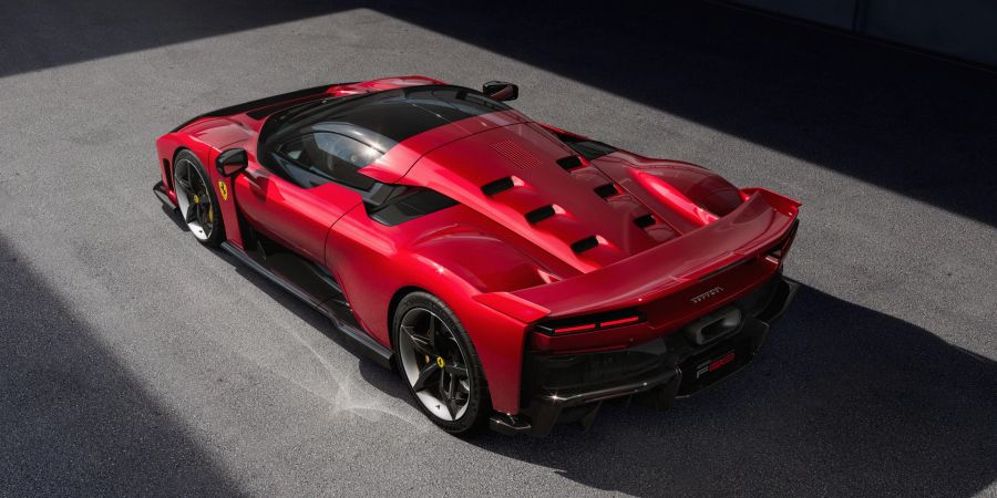 Der neue Ferrari F80 setzt Massstäbe in der Welt der Supersportwagen.