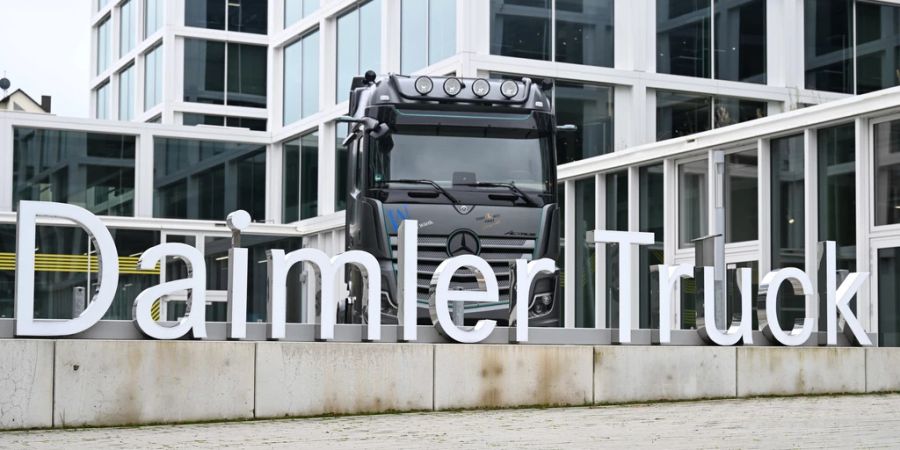 Daimler Truck Volvo Software