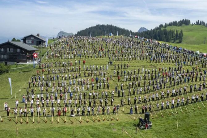 Klewenalp  Alphornbläser