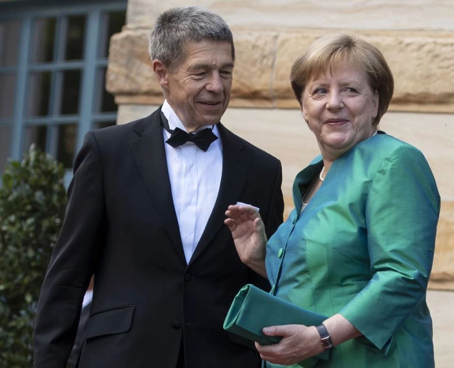 Joachim Sauer, der Ehemann von Ex-Kanzlerin Angela Merkel hat wieder volleres Haar. (Archivbild)