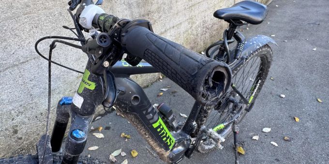 Am E-Bike entstand ein Sachschaden. Sachschaden.