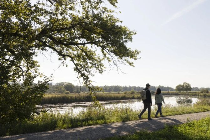 See Spazierweg Frau Mann