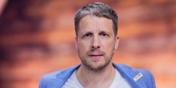 Oliver Pocher hat eine klare Meinung zur Attraktivität seiner Ex-Frauen. (Archivbild) Oliver Pocher Liebeskasper