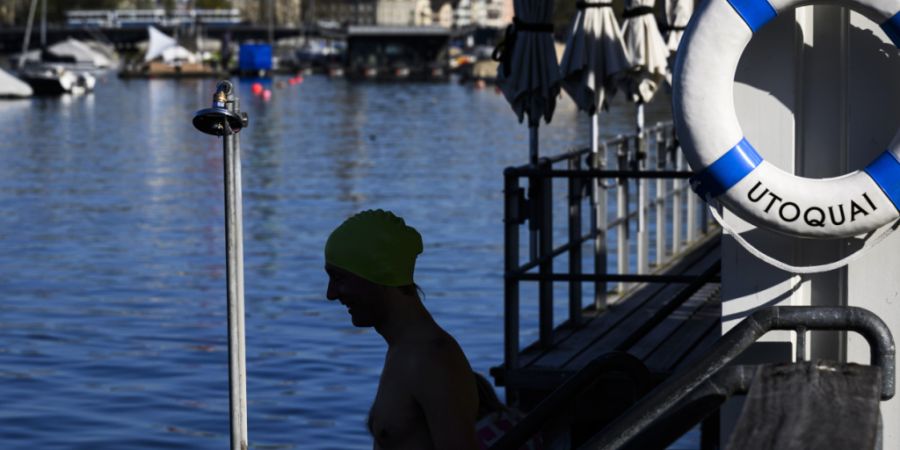 Zürich startet in die Sommersaison. Am Samstag öffnen die ersten Bäder. (Archivbild)