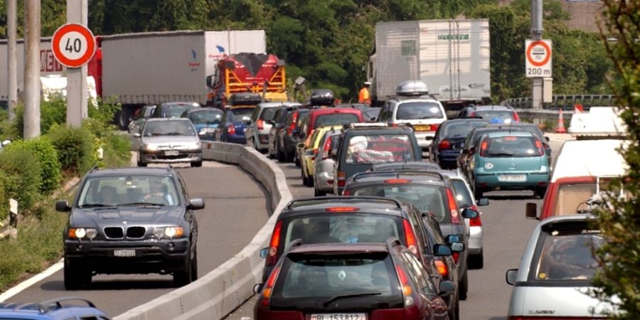 Knapp 200 Autofahrer waren am vergangenen Osterwochenende am Grenzübergang Chiasso ohne gültige Vignette unterwegs. (Archivbild)