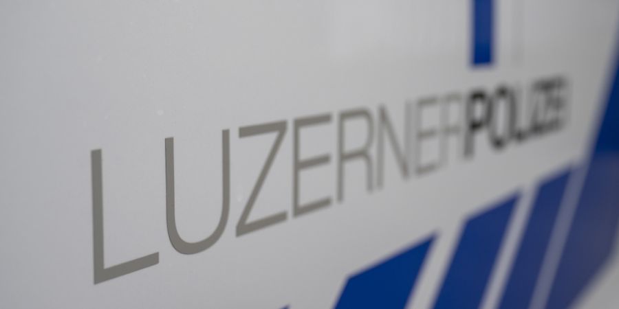 Die Luzerner Polizei hat bei einer koordinierten Kontrolle mehrere Fahrzeuge aus dem Verkehr genommen. (Symbolbild)