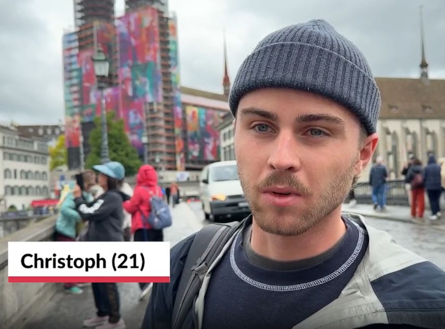 Medizinstudent Christoph nutzt KI zum Lernen.