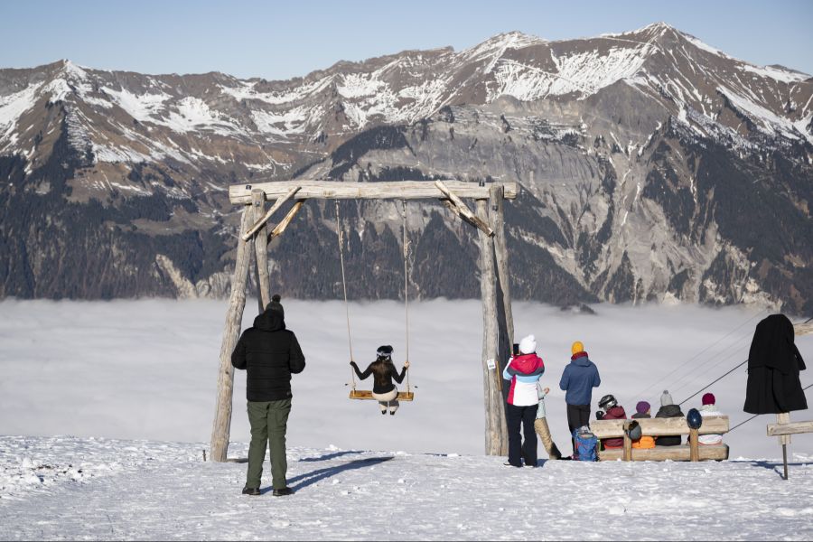 Dank der Sonne reisen auch viele Gäste an, die weder Ski noch Snowboard fahren.